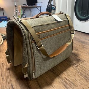 Hartmann Tweed Unused Suitcase for Travel